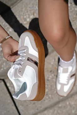 New Białe niskie trampki Yumna - beżowo-białe Sneakersy
