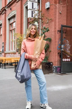 Online Buza z kapture i kiezenią kangurek - cegata OUTET Odzież Casualowa|Bluzy