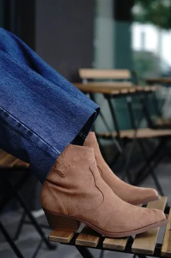 Hot Buty do kostek na grubym obcasie Abner - brązowe Botki