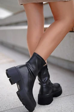 Buty do kostek na platforme Abeni - czarne Botki