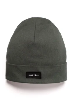 Outlet Czapka beanie unisex z naszywką good vibes - militarno-zielona Akcesoria|Dobry Skład
