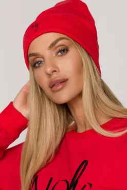 Clearance Czapka beanie z haftem - czerwona Akcesoria|Dobry Skład