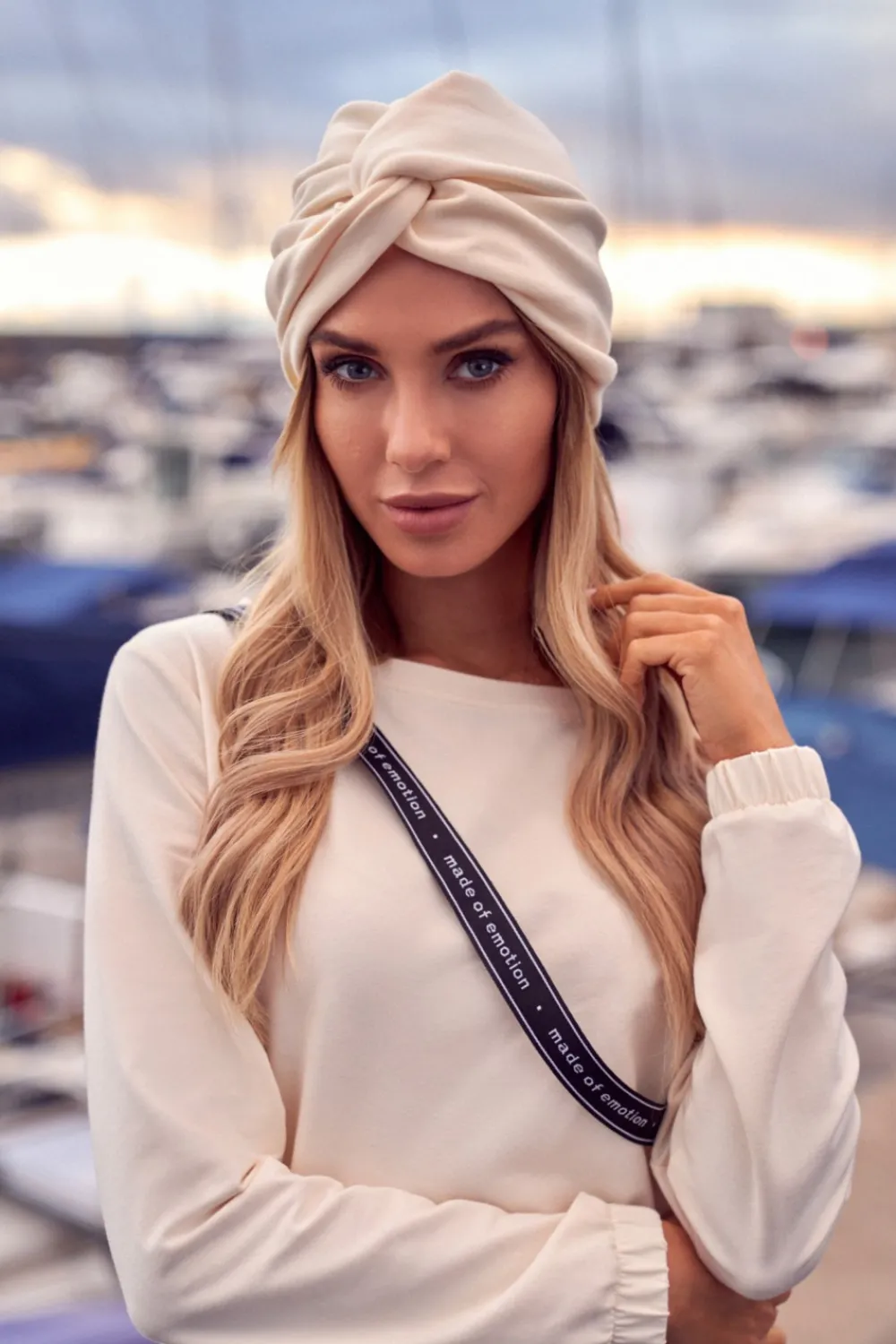Sale Czapka typu turban - śmietankowa Akcesoria