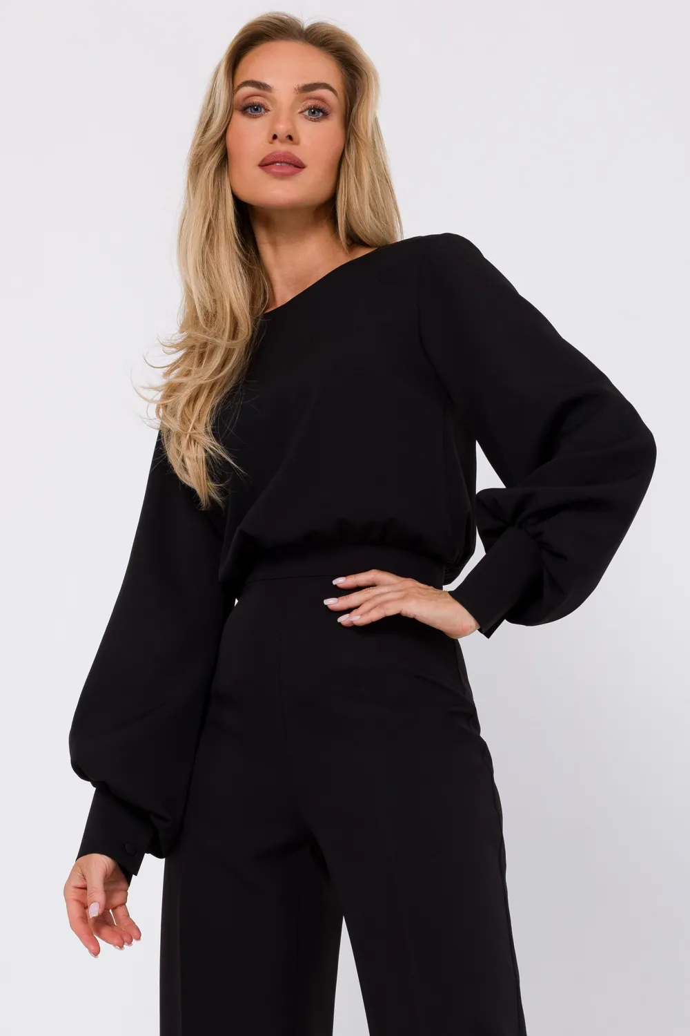 Sale Kobinezon z ozdobnyi rękawai - czarny Eleganckie Kombinezony|Kombinezony
