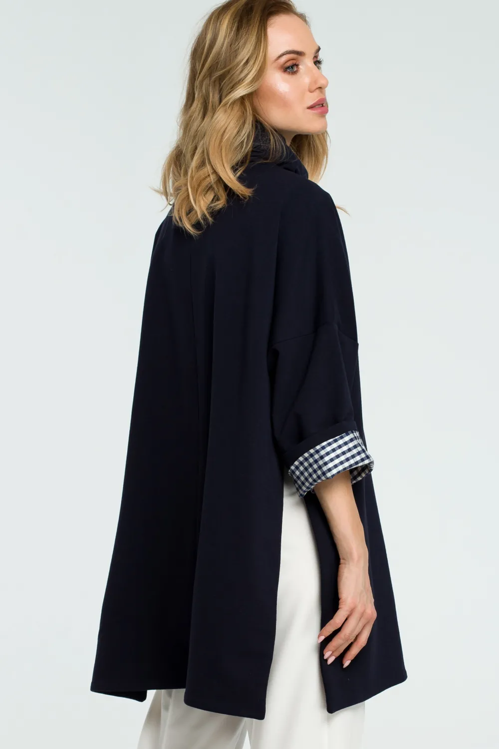 Sale Luźna bluza z wysokim kołnierzem - granatowa Bluzy