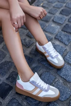 Hot Niskie trampki Yumna - białe Sneakersy