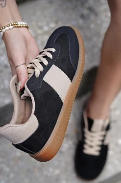 Best Niskie trampki Yusra - czarno-beżowe Sneakersy