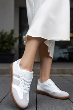 Online Niskie trampki Mewa - białe Sneakersy
