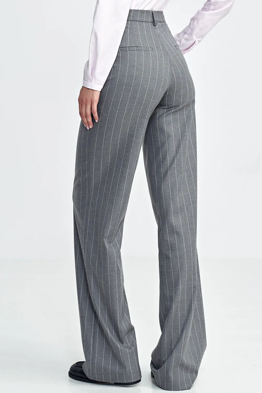 Sale podnie bootcut z zerokii nogawkai – zare Spodnie
