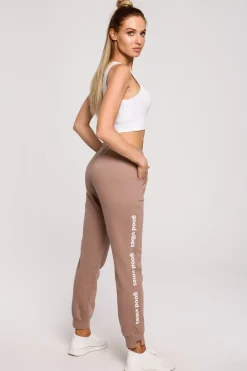 Discount podnie dakie z ogo good vibe - cappuccino Odzież Casualowa|Spodnie
