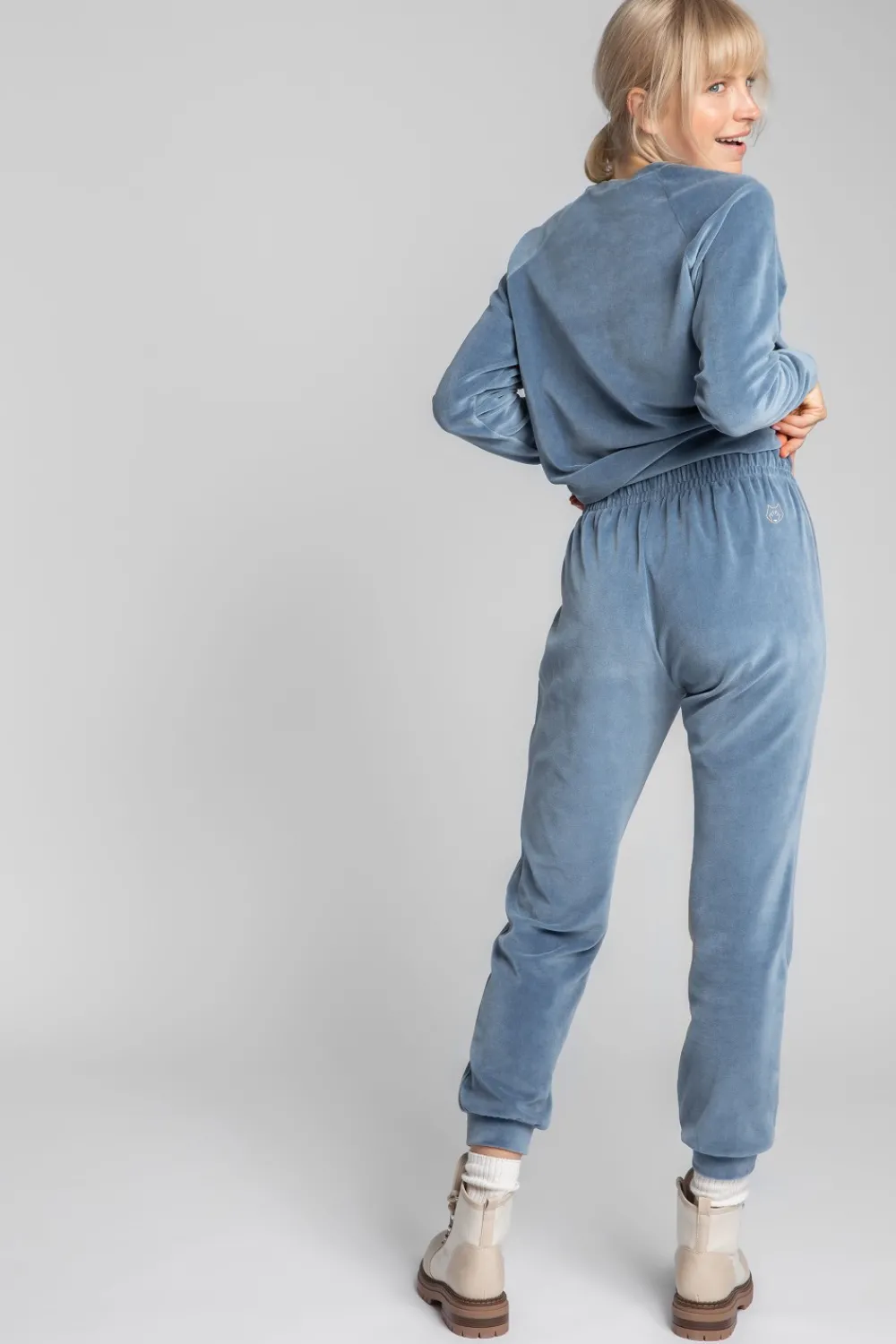 Best podnie typu jogger z weuru - niebiekie Odzież Casualowa|Spodnie
