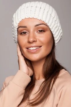 Stylowy ciepły beret - ecru Akcesoria