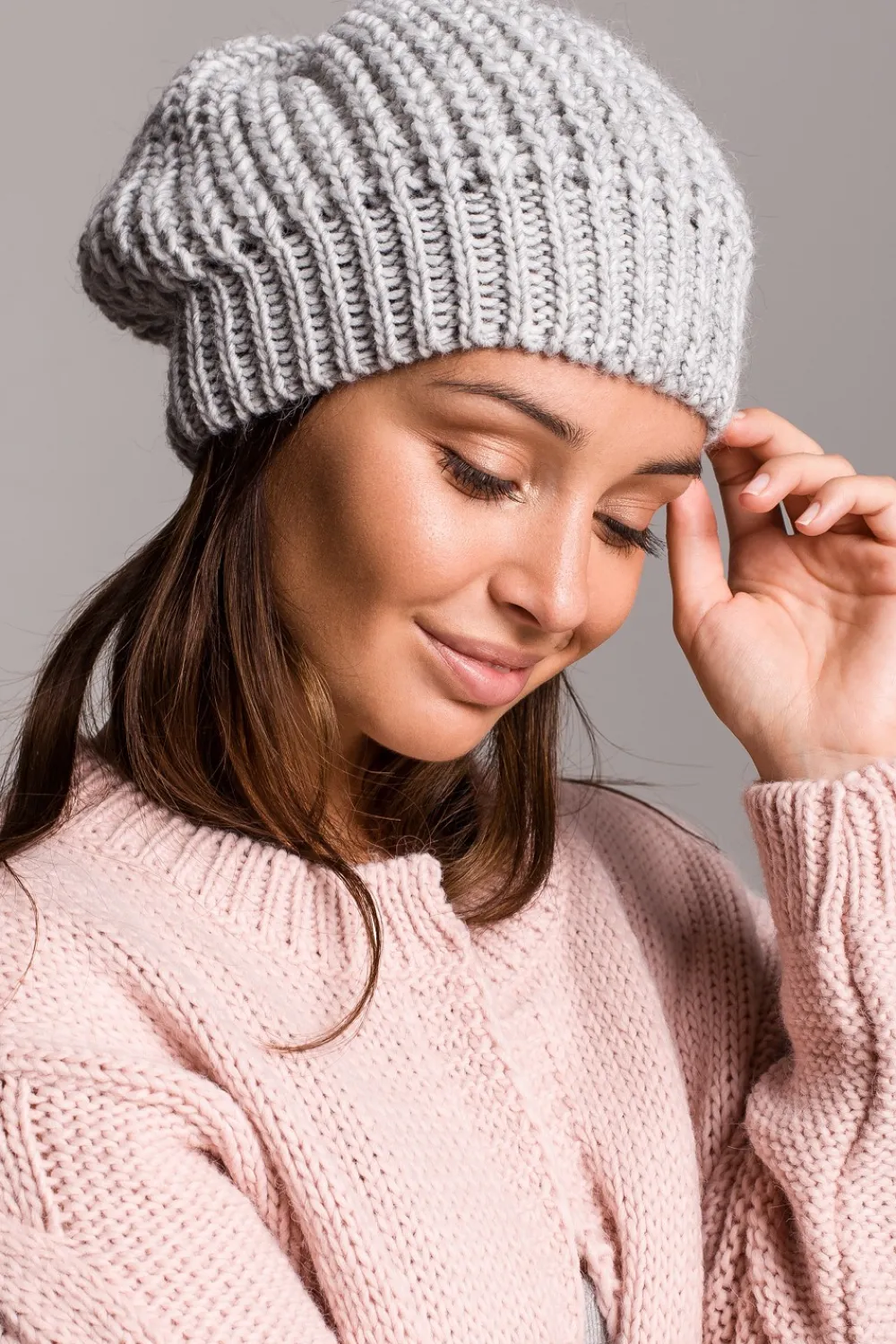 Hot Stylowy ciepły beret - szary Akcesoria