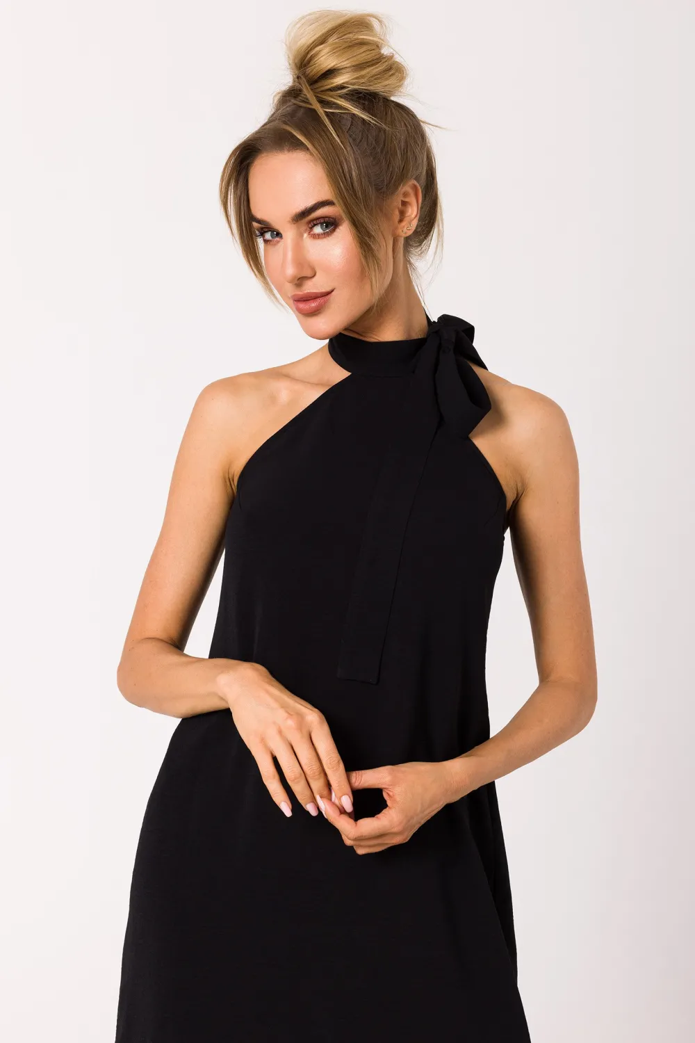 New ukienka z wiązanie na zyi - czarna Sukienki Na Wiosnę|Sukienki