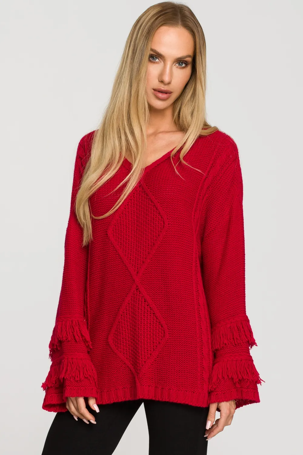 Sweter w stylu boho z frędzlami - malinowy Swetry
