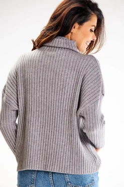 Sweter z golfem - szary Swetry