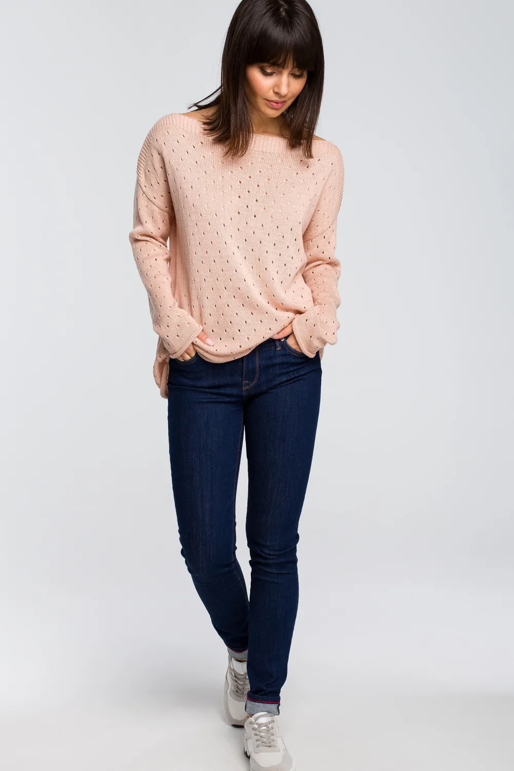 Outlet Sweter z oczkami - brzoskwiniowy Swetry