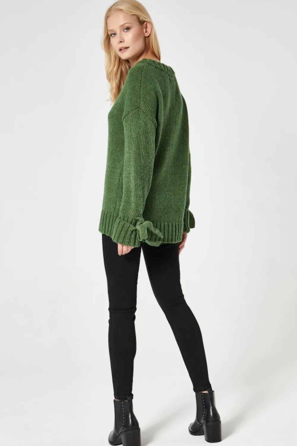 Outlet Sweter z wiązanymi rękawami - zielony Swetry