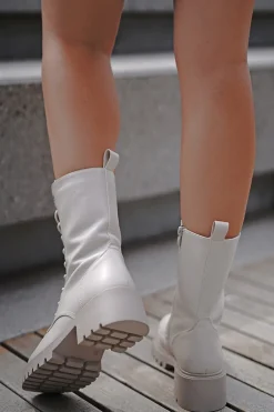 Sznurowane buty Blair - beżowe Botki